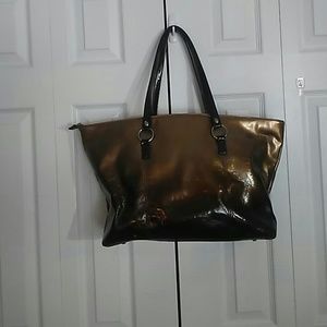 Beautiful 15x11 travel bag with accessories